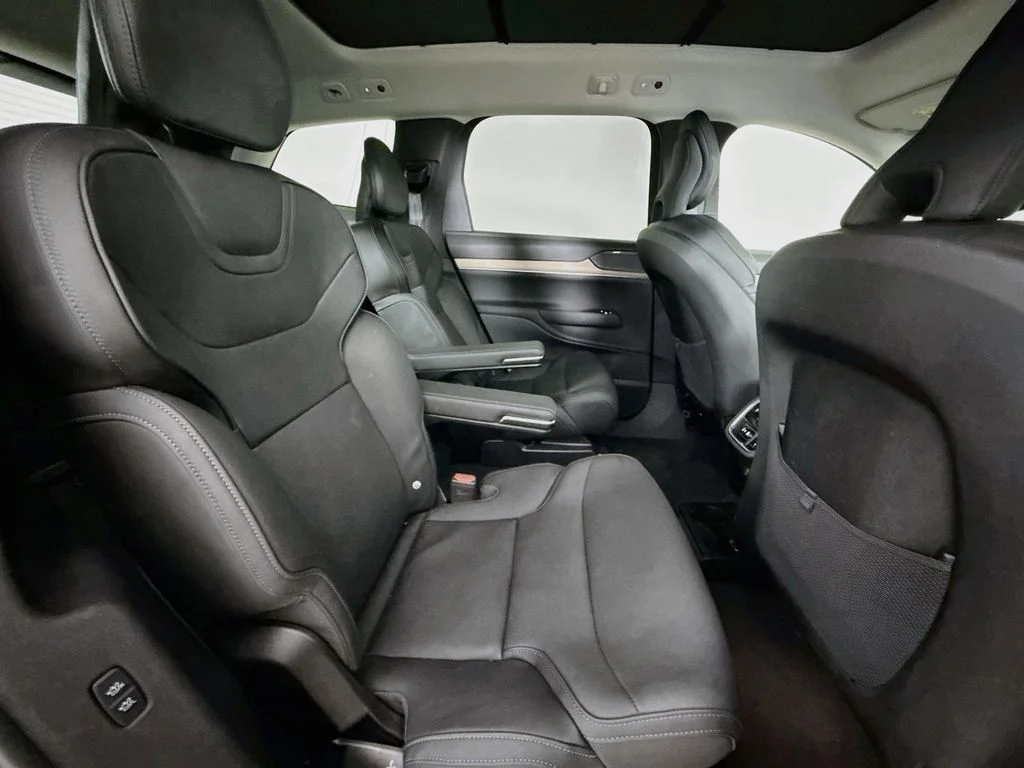Used 2025 Gray Volvo Twin Motor Plus image 28