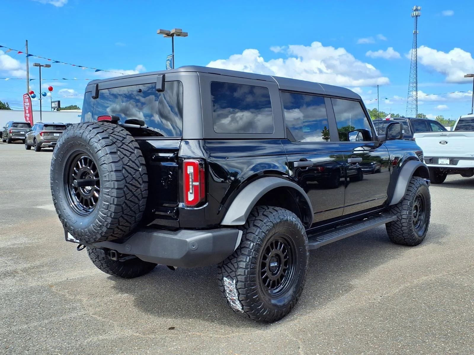 Used 2024 Shadow Black Ford Wildtrak image 2