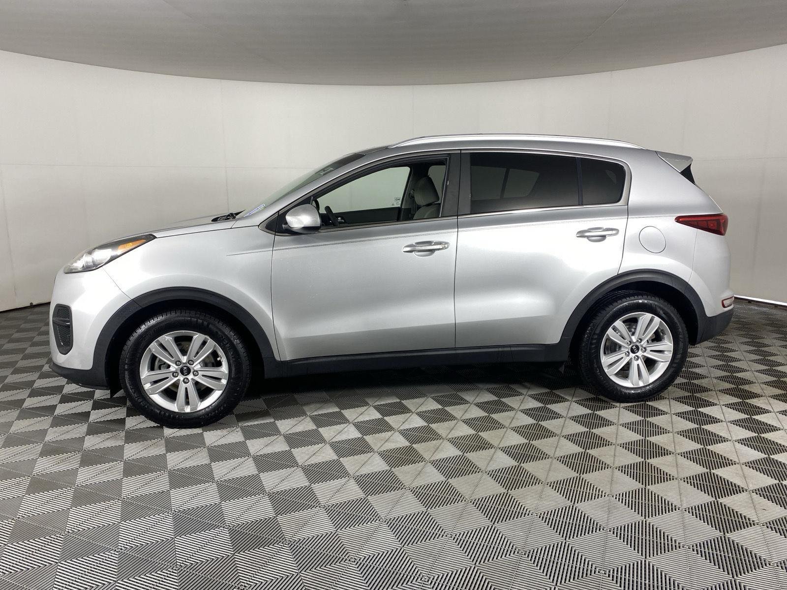Used 2019 Sparkling Silver Kia LX image 4
