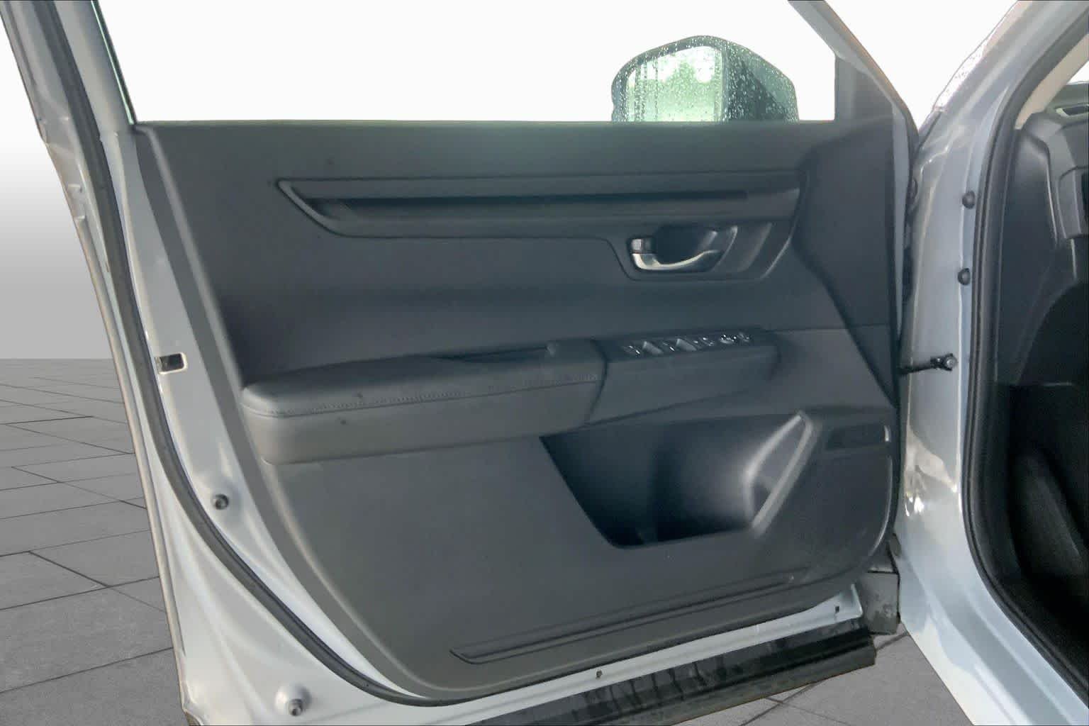 Used 2025 Urban Gray Pearl Honda LX image 21