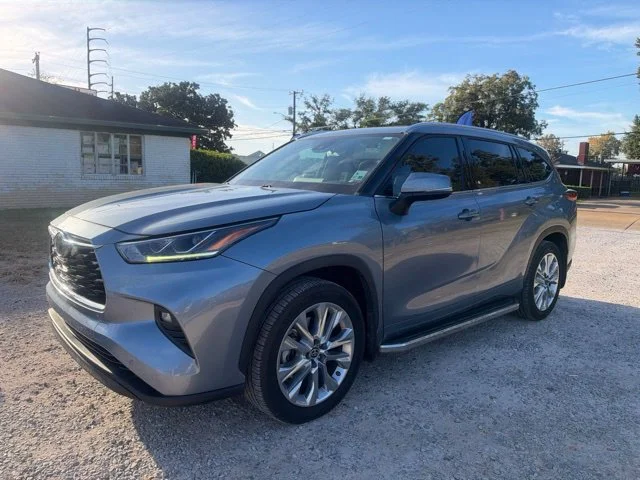 Used 2023 Blue Toyota Limited image 5