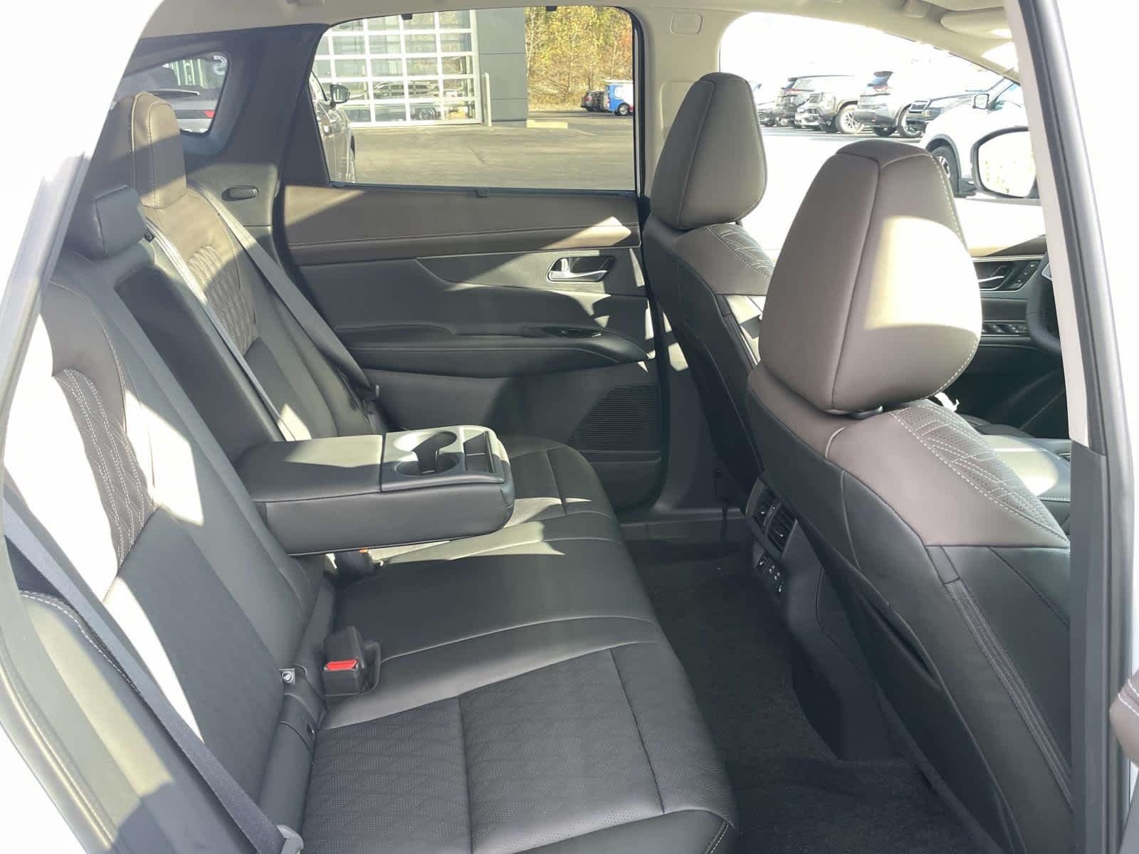 New 2026 Everest White Pearl Tricoat/Super Black Nissan Platinum image 19
