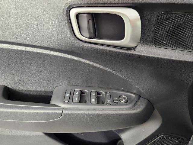 New 2026 Silver Hyundai SE image 12