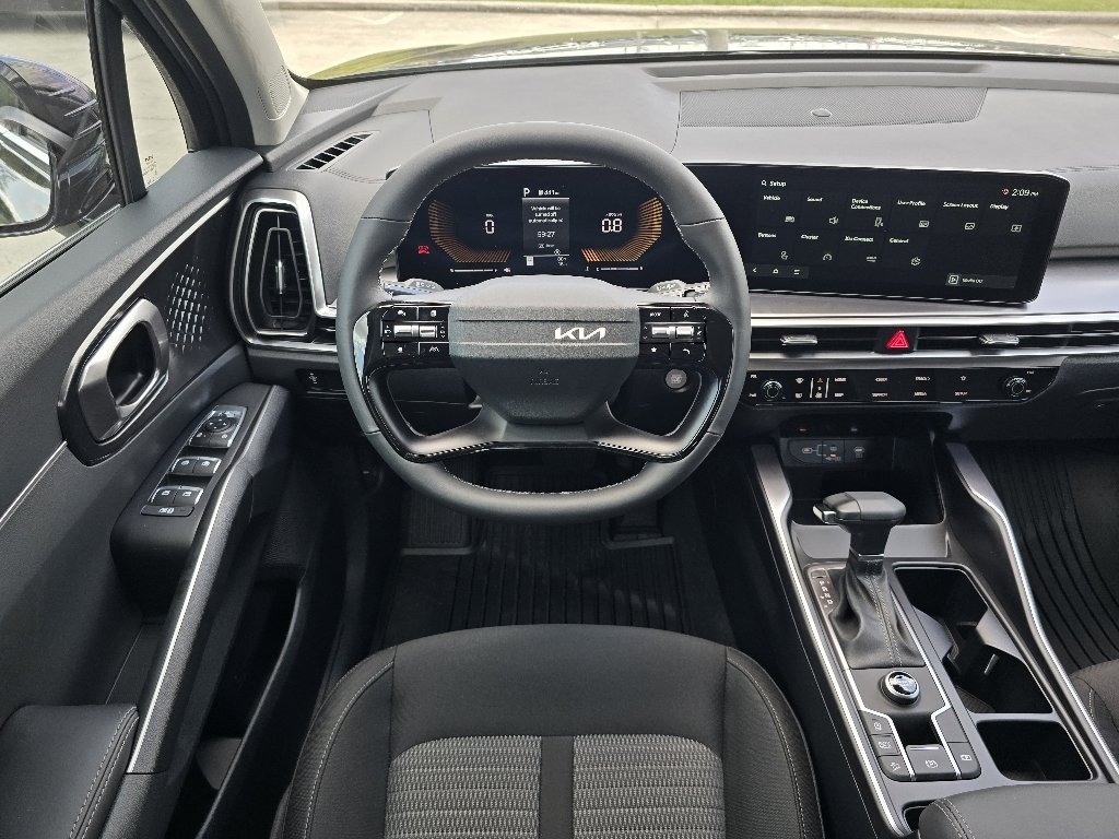 2026 Kia Sorento LX - Photo 6