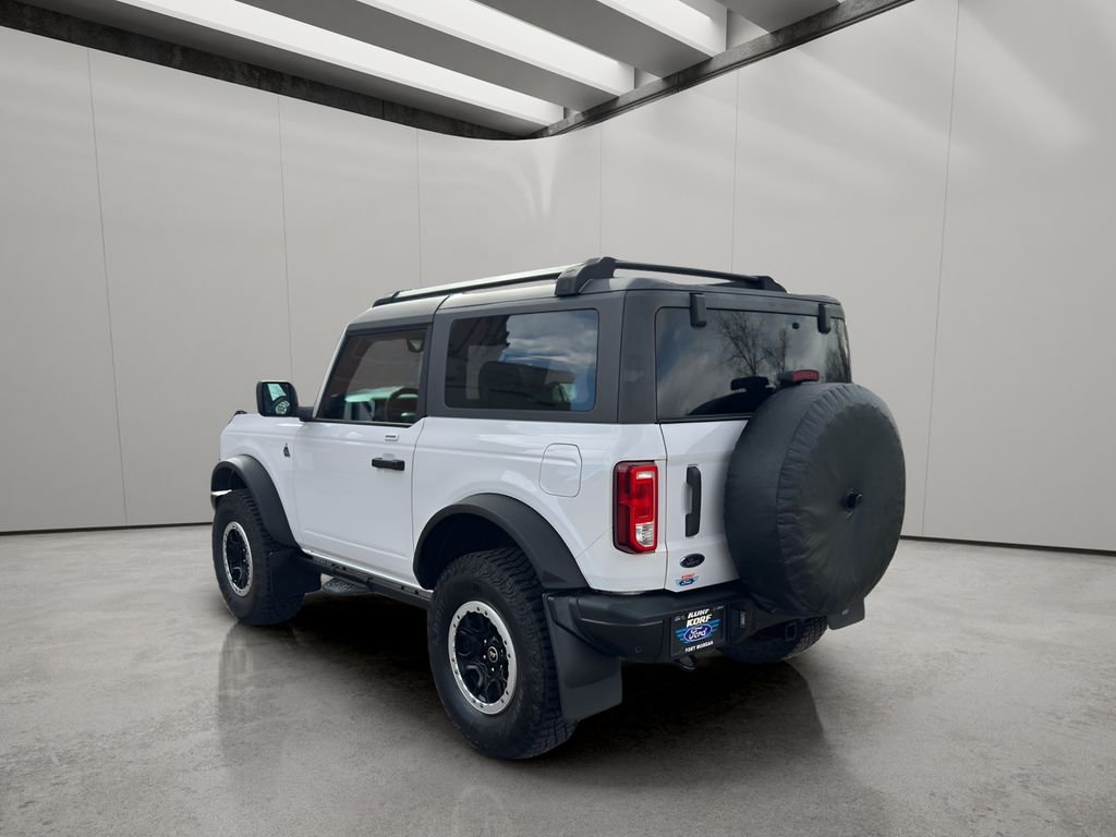 Used 2023 Oxford White Ford Black Diamond image 3