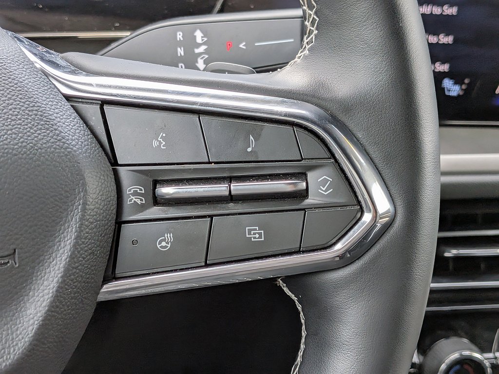 2025 Chevrolet Traverse LT - Photo 42