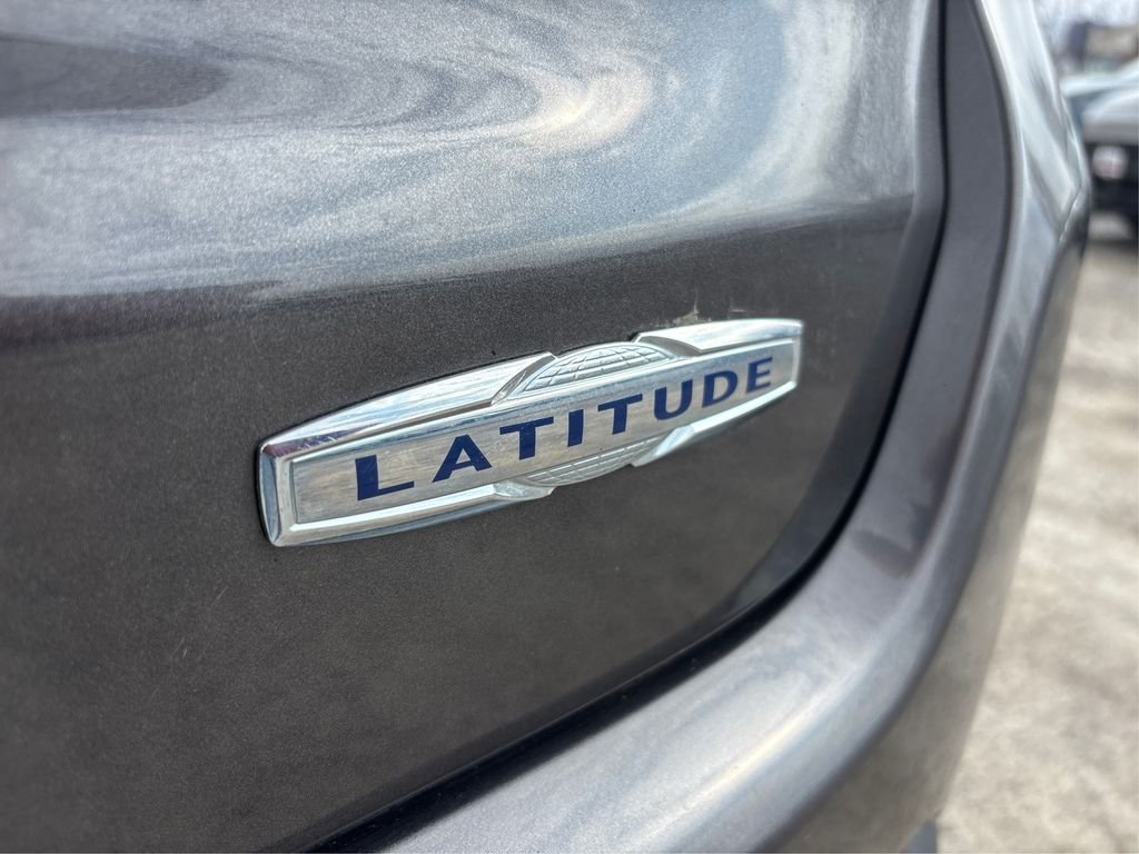 Used 2021 Gray Jeep Latitude image 14
