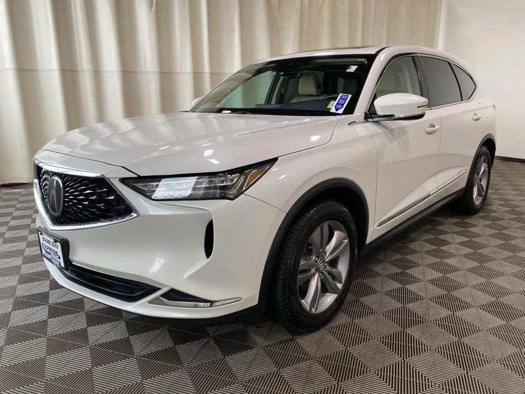Used 2023 Platinum White Pearl Acura 3.5L image 5