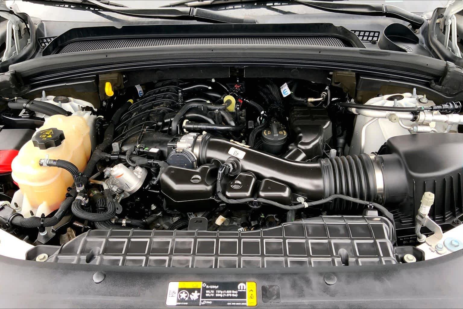 Used 2022 Bright White Clearcoat Jeep Altitude image 44