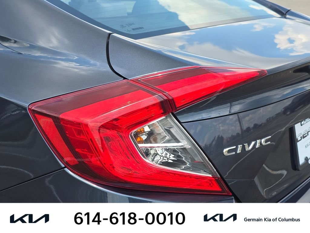 Used 2017  Honda EX image 16