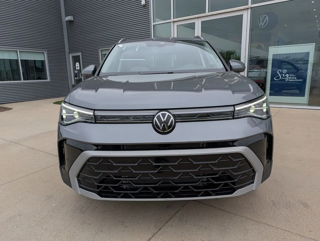 New 2026 Gray Volkswagen 1.5T SEL image 8