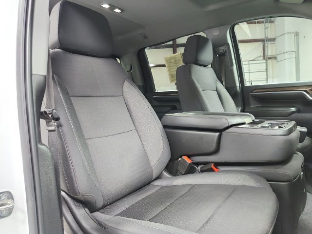 Used 2024 White Chevrolet LT image 42