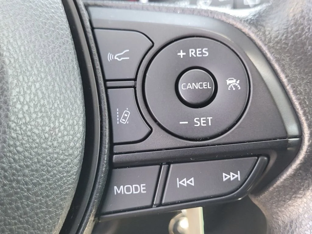 Used 2024  Toyota LE image 22