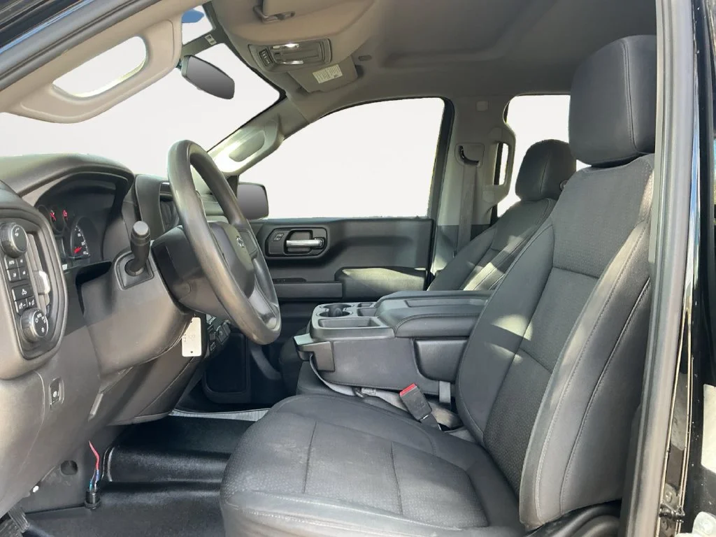 Used 2019 BLACK Chevrolet Custom Trail Boss image 16