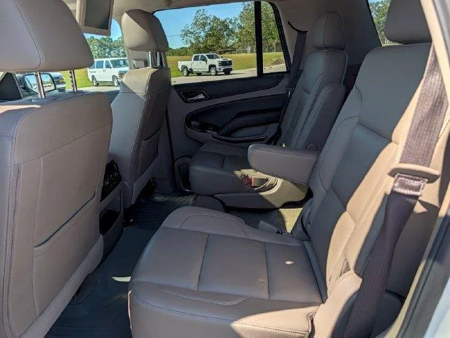 Used 2019 SUMMIT WHITE Chevrolet LT image 25