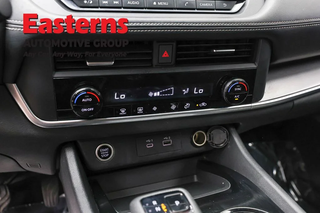 Used 2023 Gray Nissan SV image 19