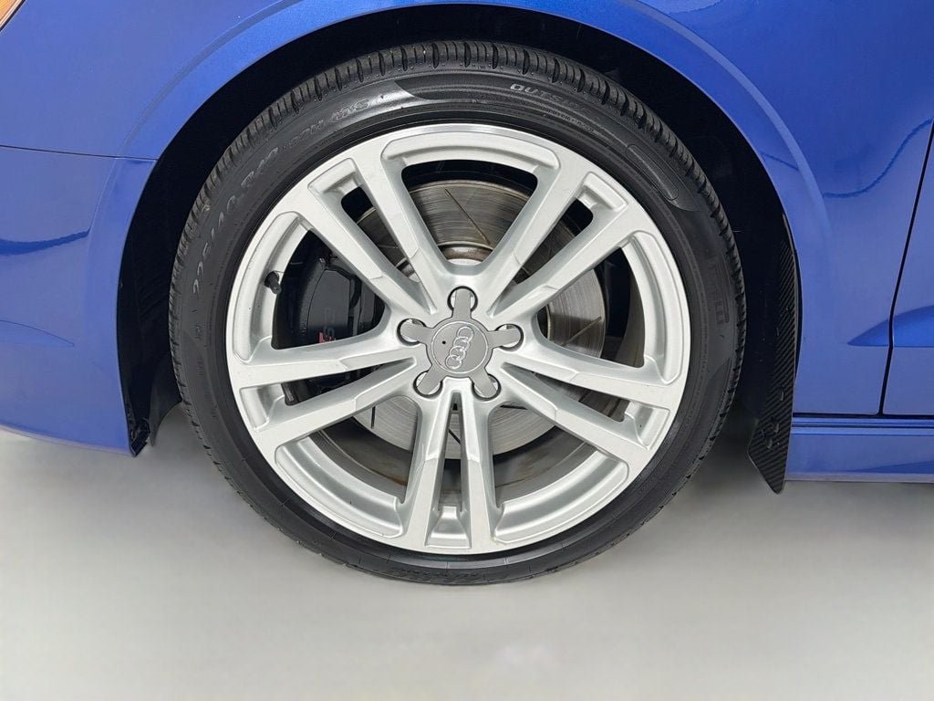 Used 2016 Sepang Blue Pearl Effect Audi 4dr Sedan quattro 2.0T Premium Plus image 31
