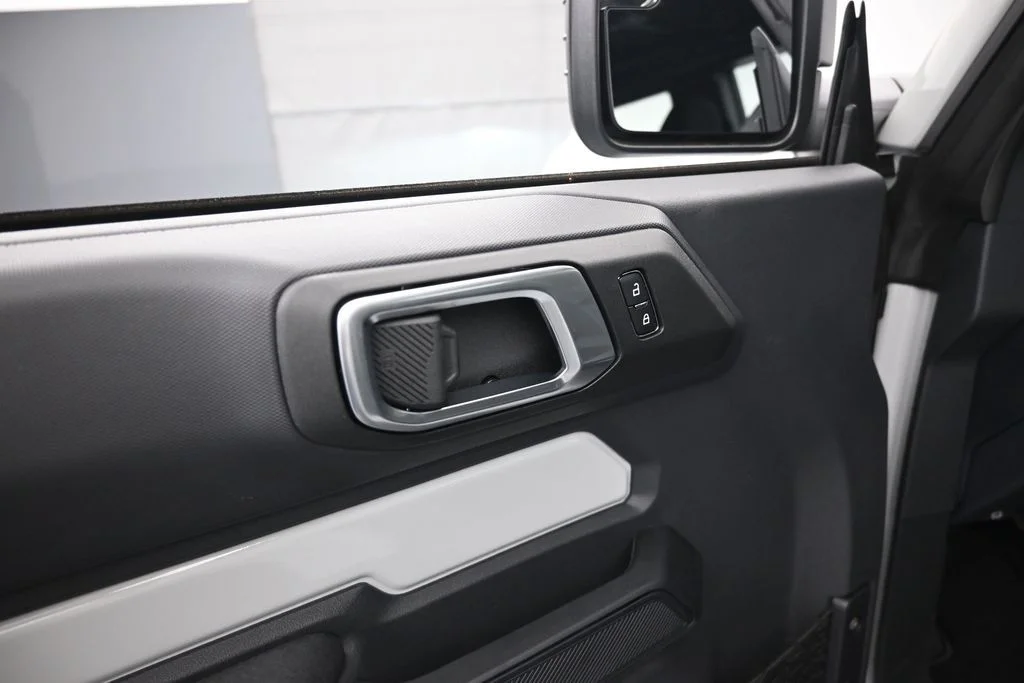 New 2026 Avalanche Gray Ford Base image 9