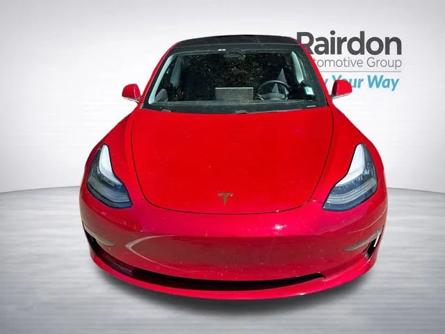 Used 2018 Red Metallic Tesla Long Range image 2
