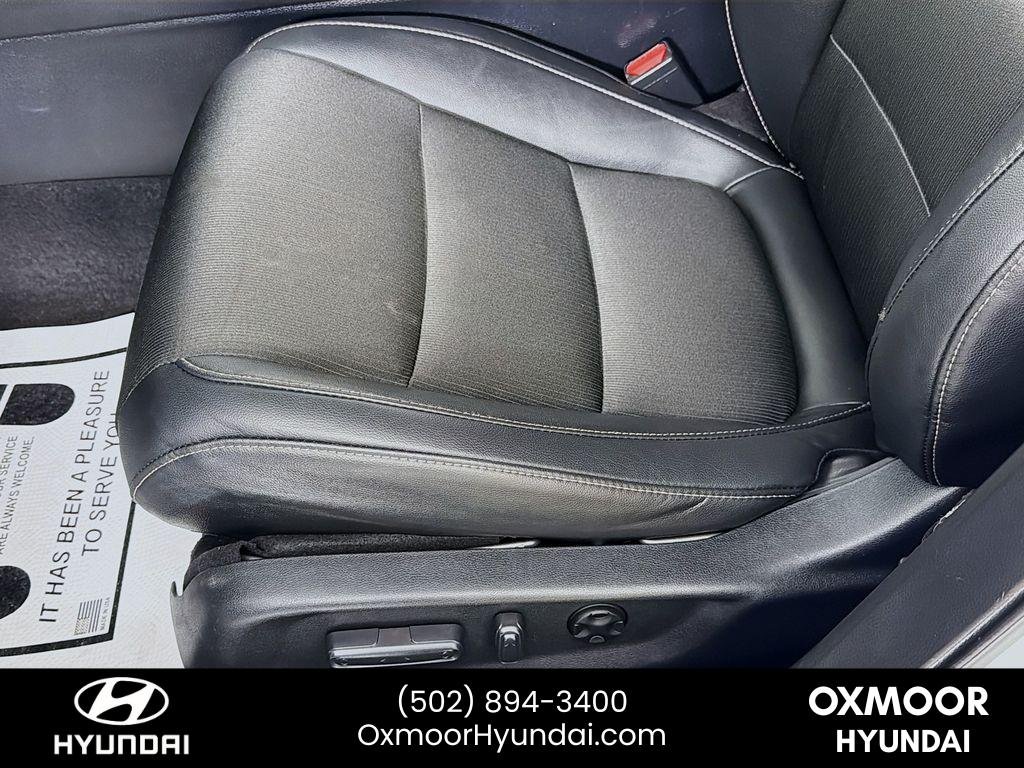 Used 2022 Platinum White Pearl Honda Sport image 18