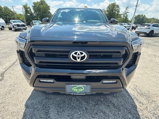 2025 Toyota Tacoma SR5 - Photo 9