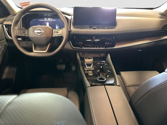 New 2026 Gold Nissan Platinum image 11