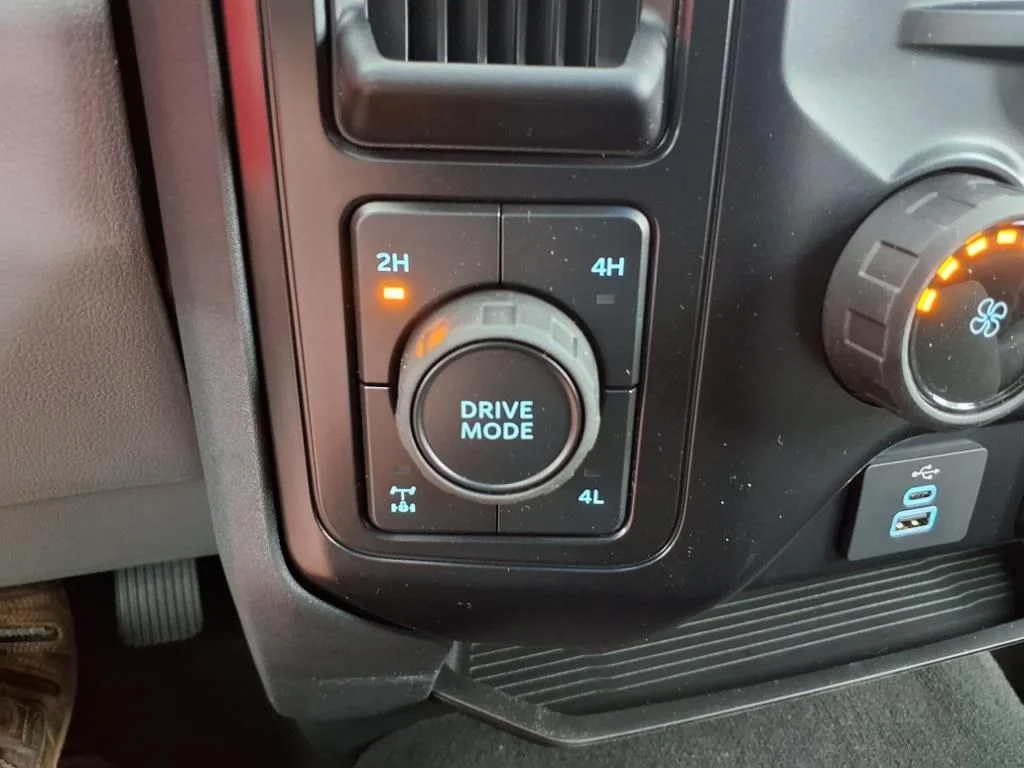 2025 Ford F-350 Super Duty XL - Photo 22