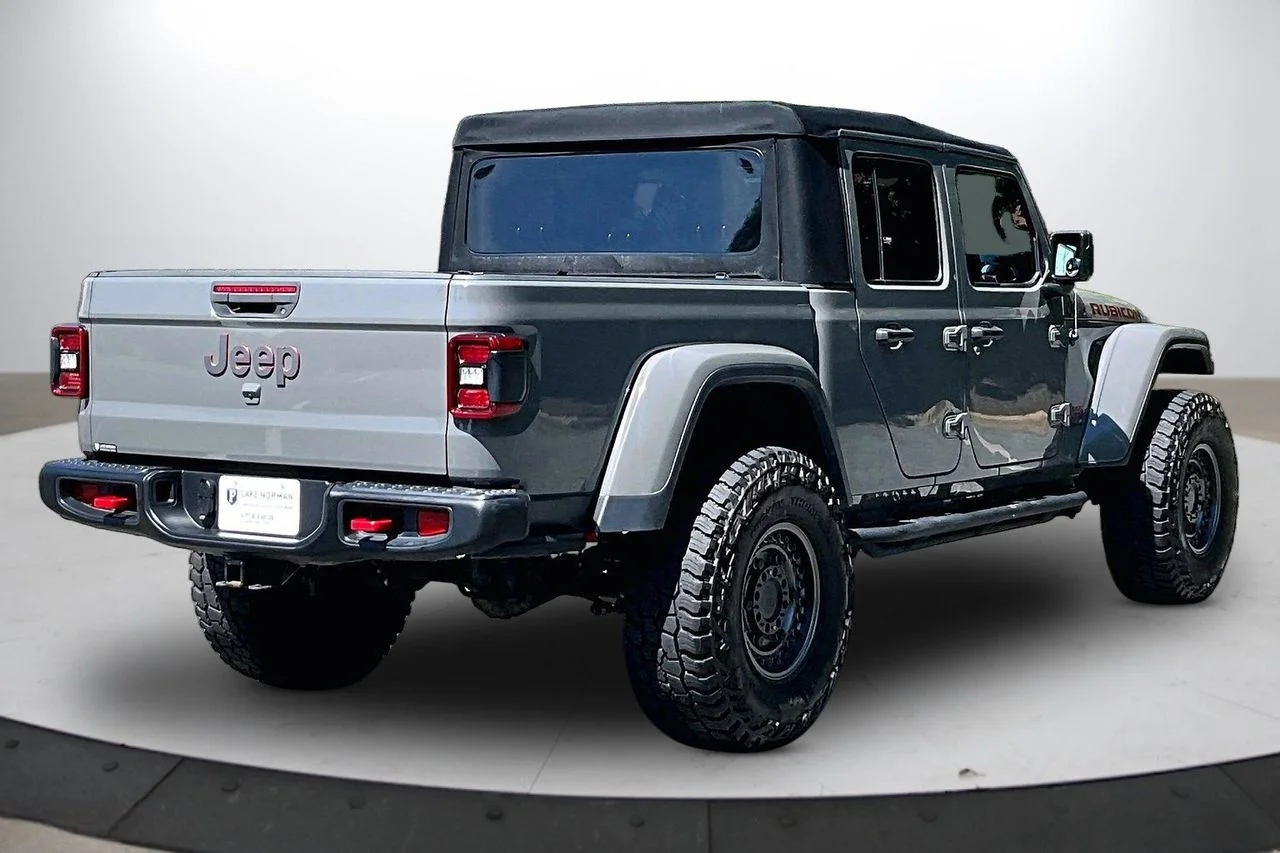 Used 2021 Gray Jeep Rubicon image 9