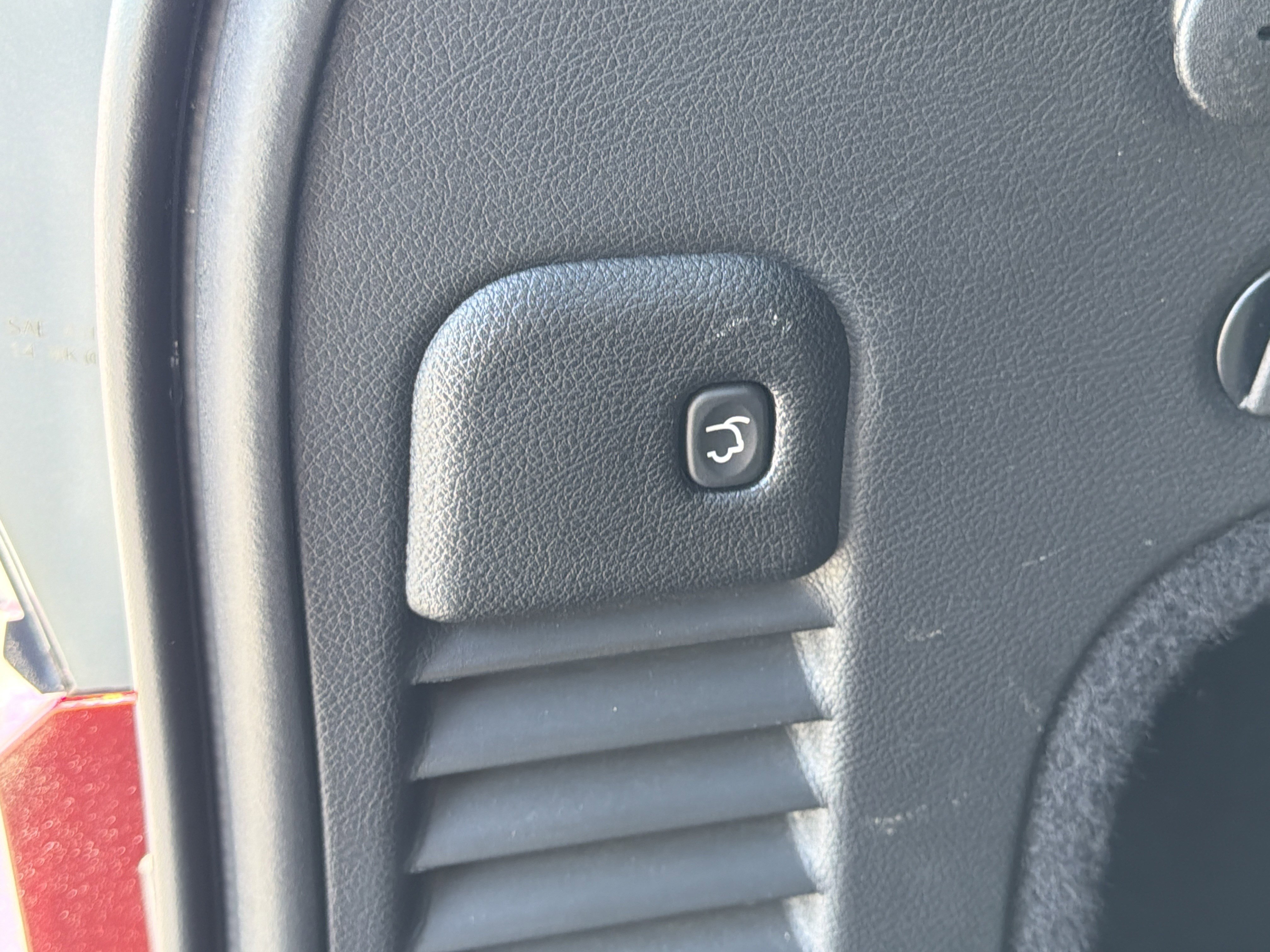 Used 2018 Velvet Red Pearlc Jeep Limited image 18
