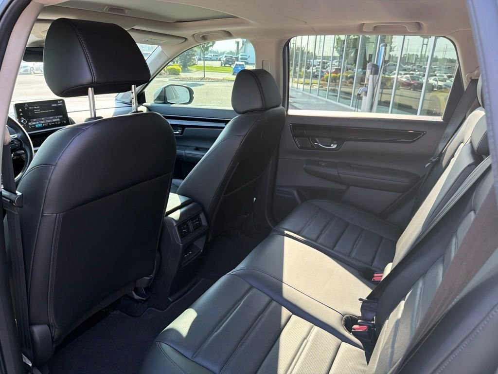 Used 2025 Silver Honda EX-L image 26