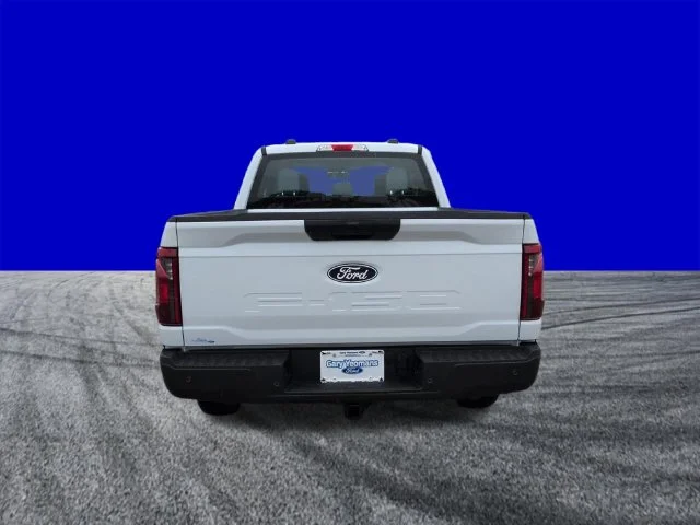 New 2026 Oxford White Ford XL image 5