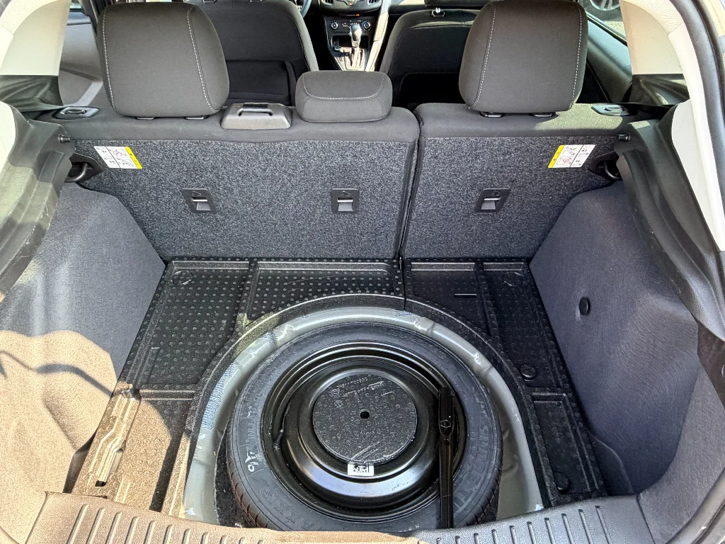 Used 2017 Magnetic Metallic Ford SE image 27