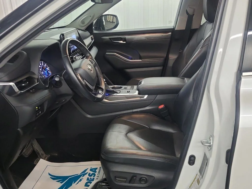 Certified Used 2022 Beige Toyota Limited image 9