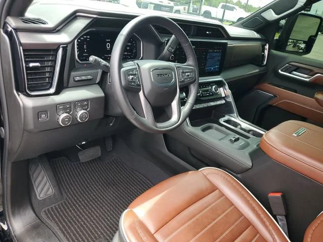 Used 2026 Onyx Black GMC Denali Ultimate image 6