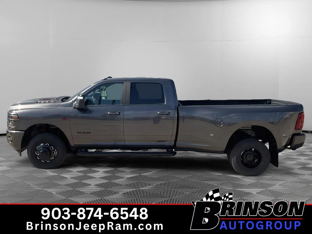 New 2026 Granite Crystal Metallic Clearcoat Ram Laramie image 3
