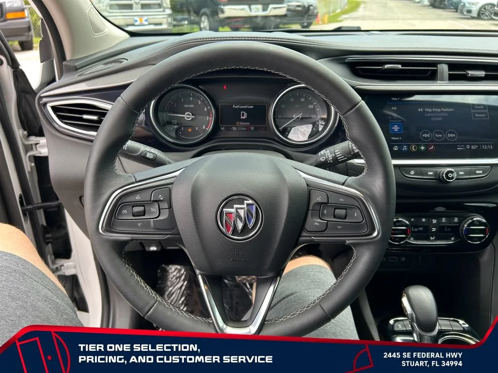 Used 2023 White Frost Tricoat Buick Select image 19
