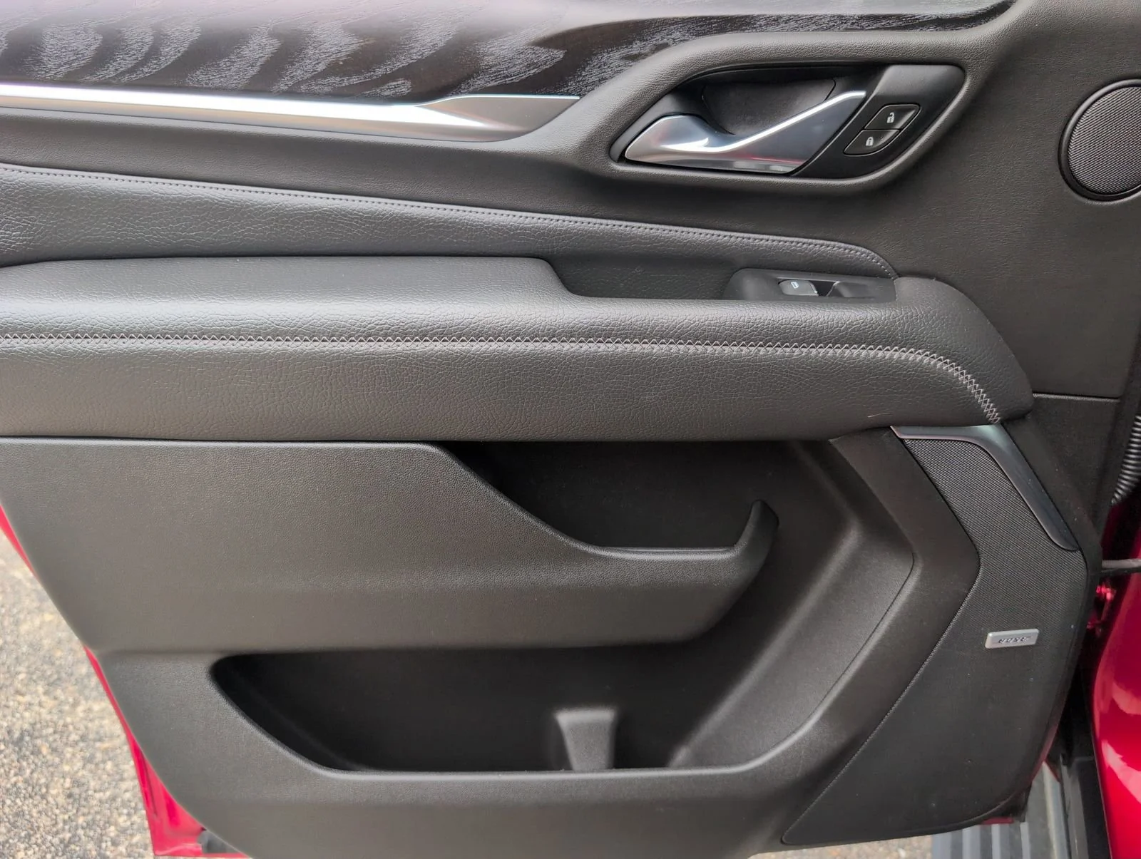 Used 2021 CAYENNE RED TINTCOAT GMC Denali image 34