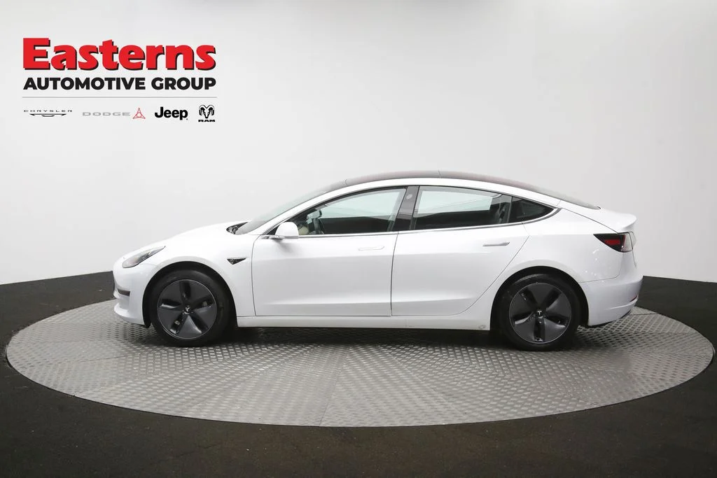 Used 2018 White Tesla Long Range image 54