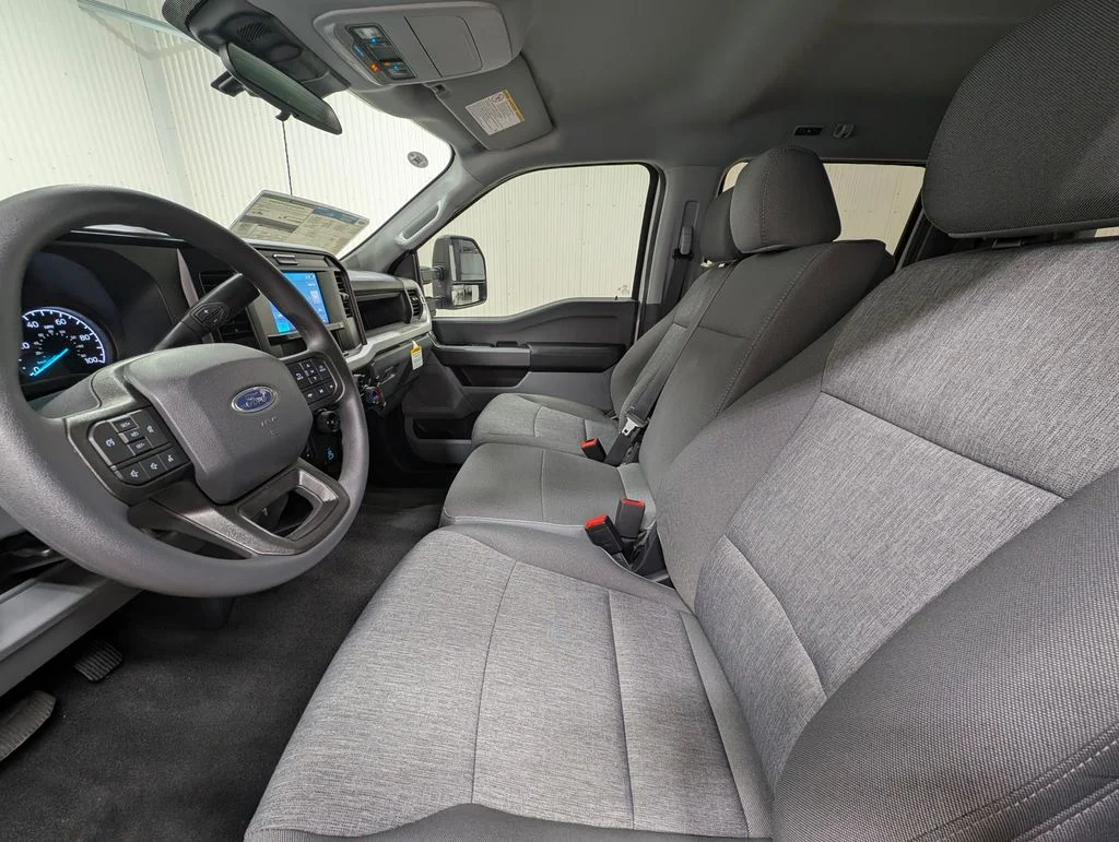 New 2026 Oxford White Ford F-250® XL image 14