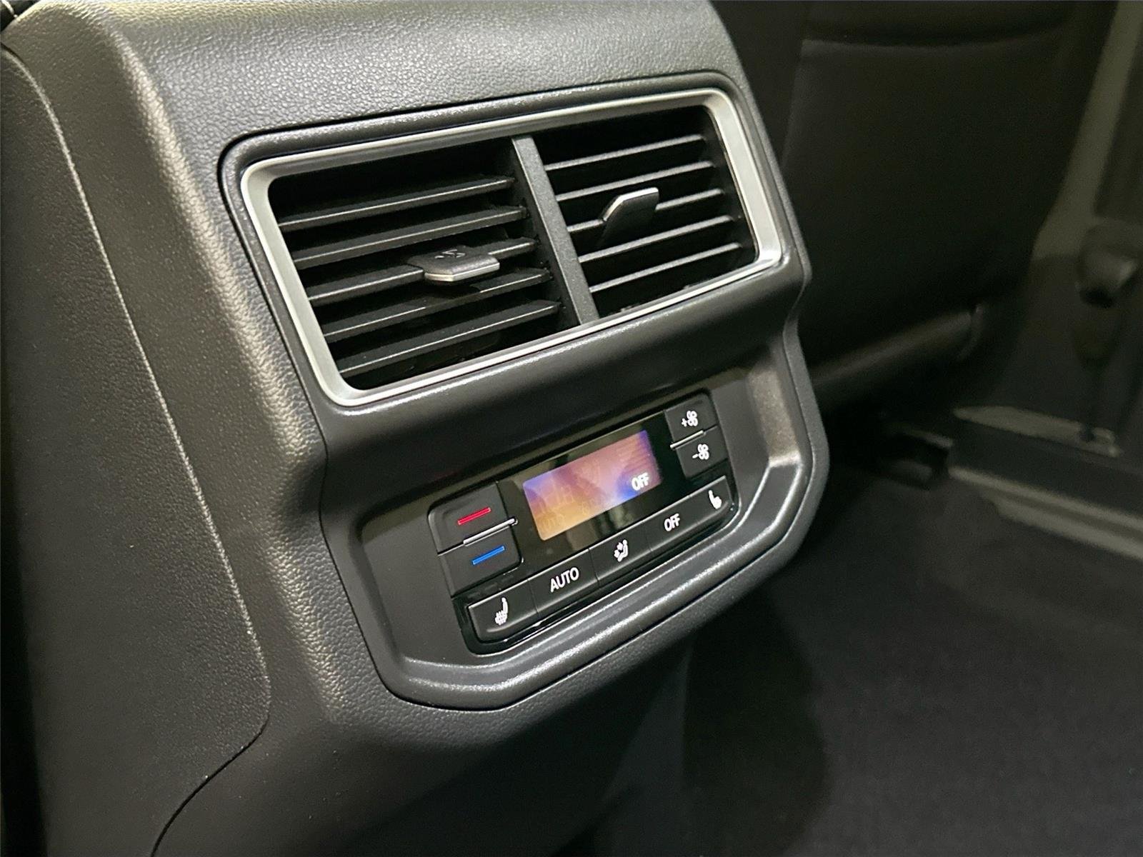 New 2026 Deep Black Pearl Volkswagen 2.0T SEL image 25
