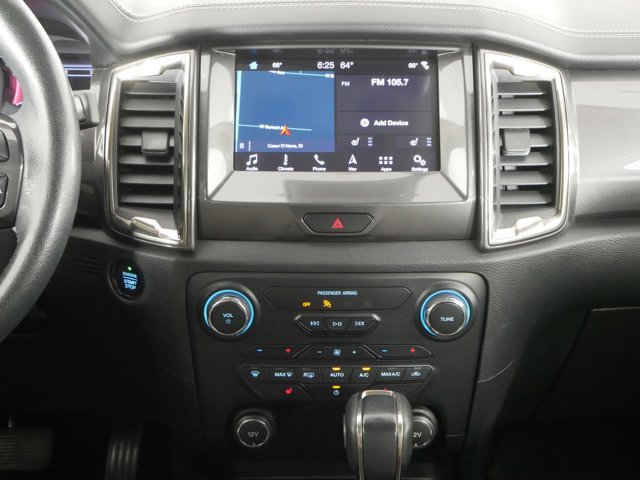Used 2019 White Platinum Tri-Coat Ford Crew Cab LARIAT w/ FX4 Off-Road Pkg & Technology Pkg image 18