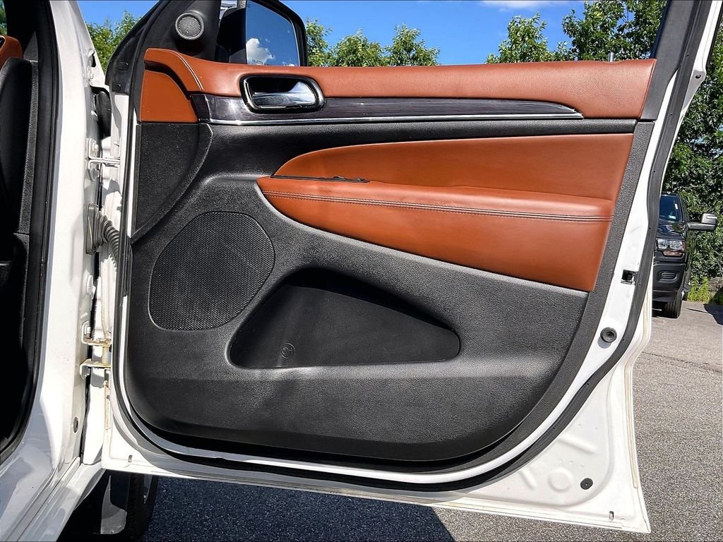 Used 2021 Bright White Clearcoat Jeep Overland image 11