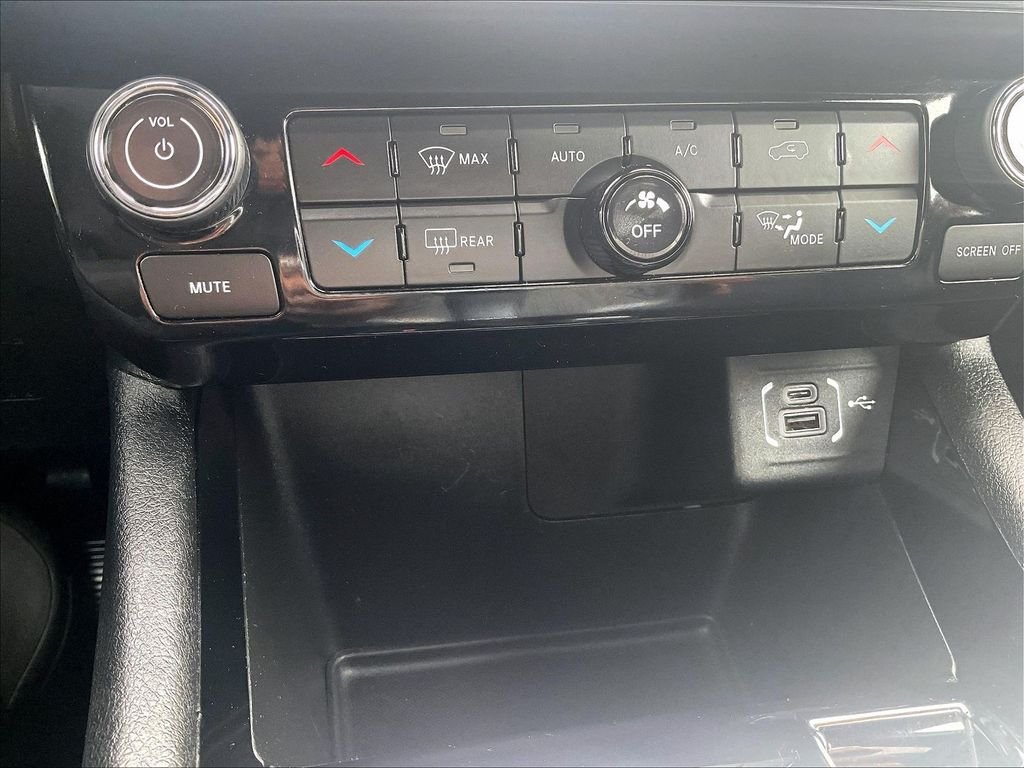 Used 2023 Red Jeep Limited image 12