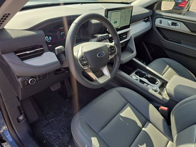 New 2026 Vapor Blue Metallic Ford Active image 46