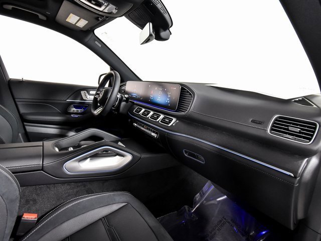 New 2026 MANUFAKTUR Moonlight White Magno Mercedes-Benz GLE 53 AMG® image 91