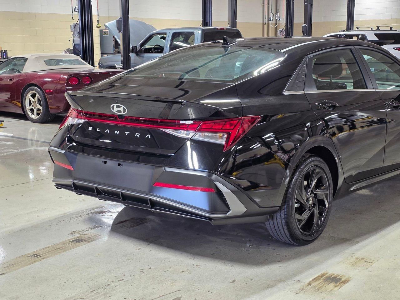 New 2026 Abyss Black Hyundai SEL Sport Premium image 11