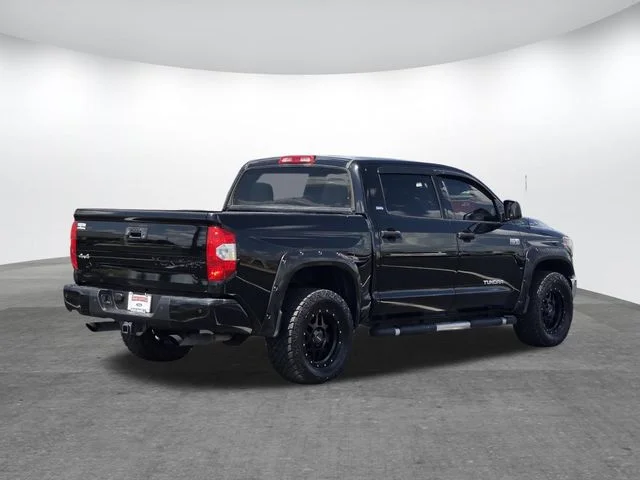 Certified Used 2019 Midnight Black Metallic Toyota SR5 image 4