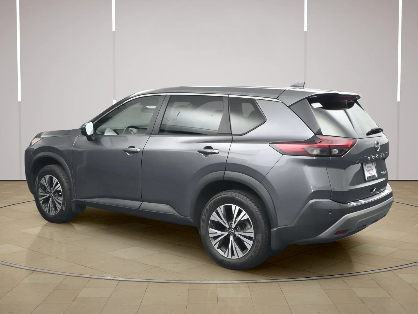 Certified Used 2022 Gun Metallic Nissan SV image 5
