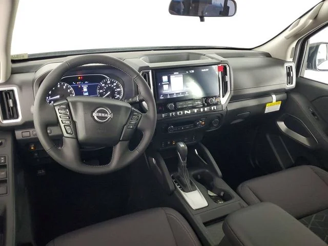 New 2026 Glacier White Nissan Crew Cab SV image 15