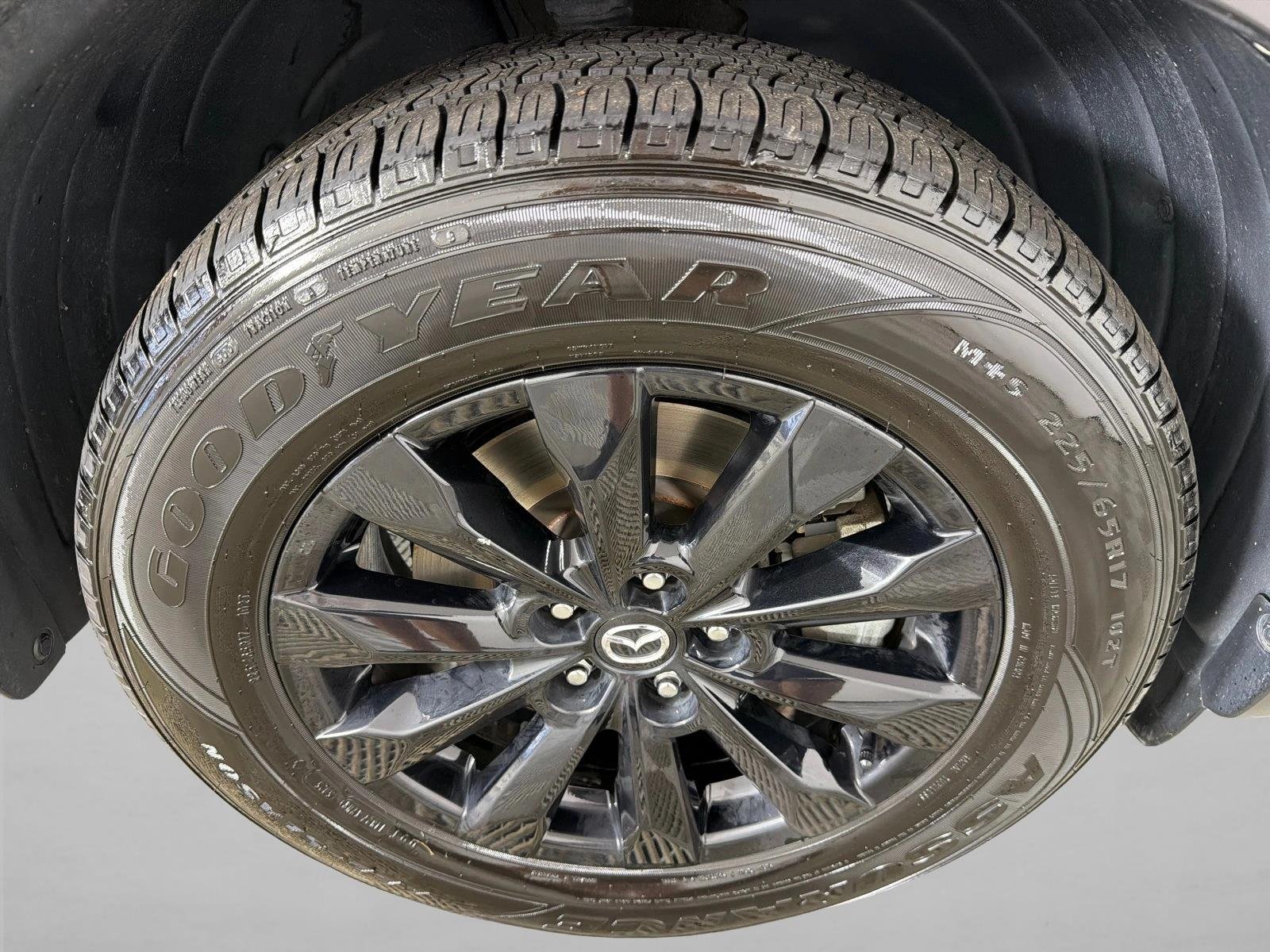 Used 2025 Wind Chill Pearl Mazda 2.5 S Preferred Package image 12